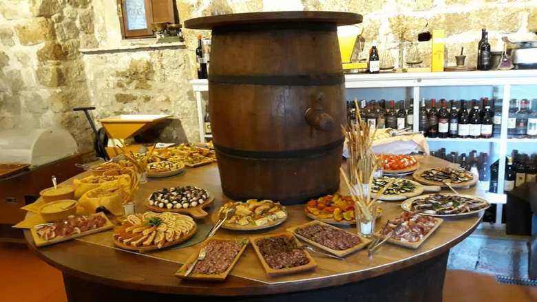 Agroturismo Antico Borgo La Commenda