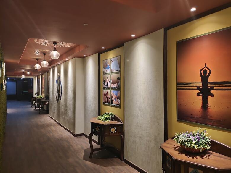Hotel Regenta Inn