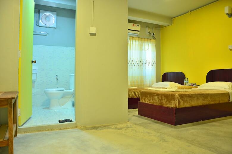 Hostal Downtown At Mandalay