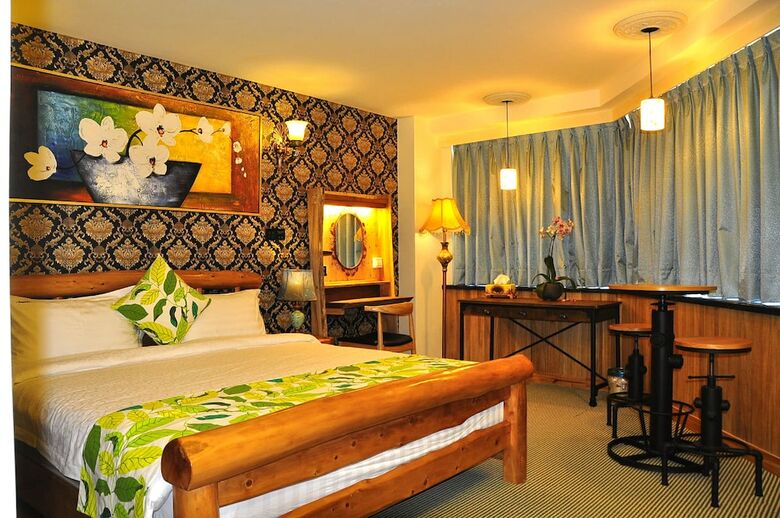 Hotel Amando Inn