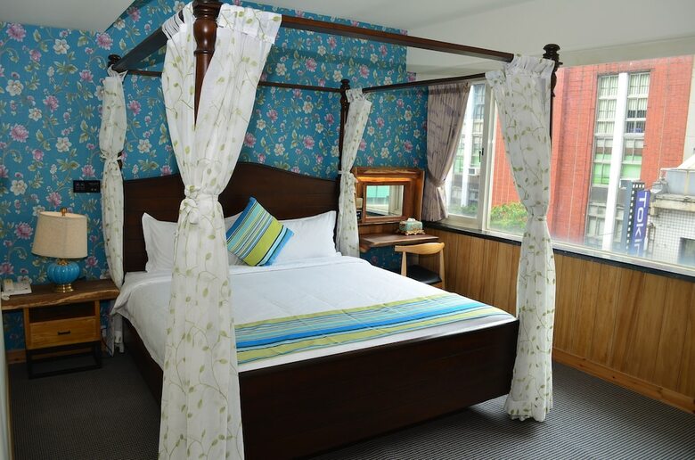 Hotel Amando Inn