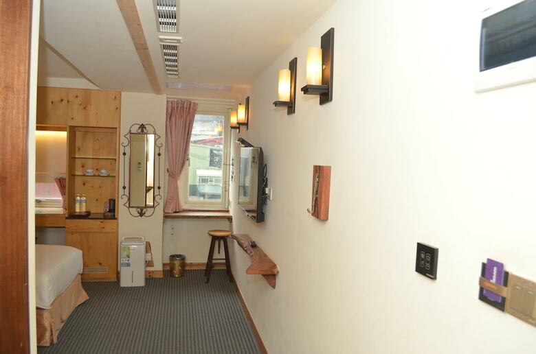 Hotel Amando Inn