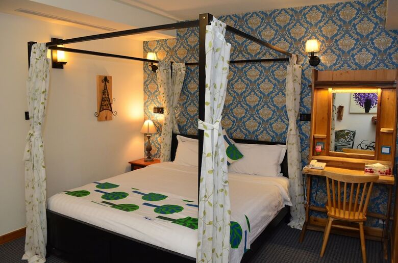 Hotel Amando Inn