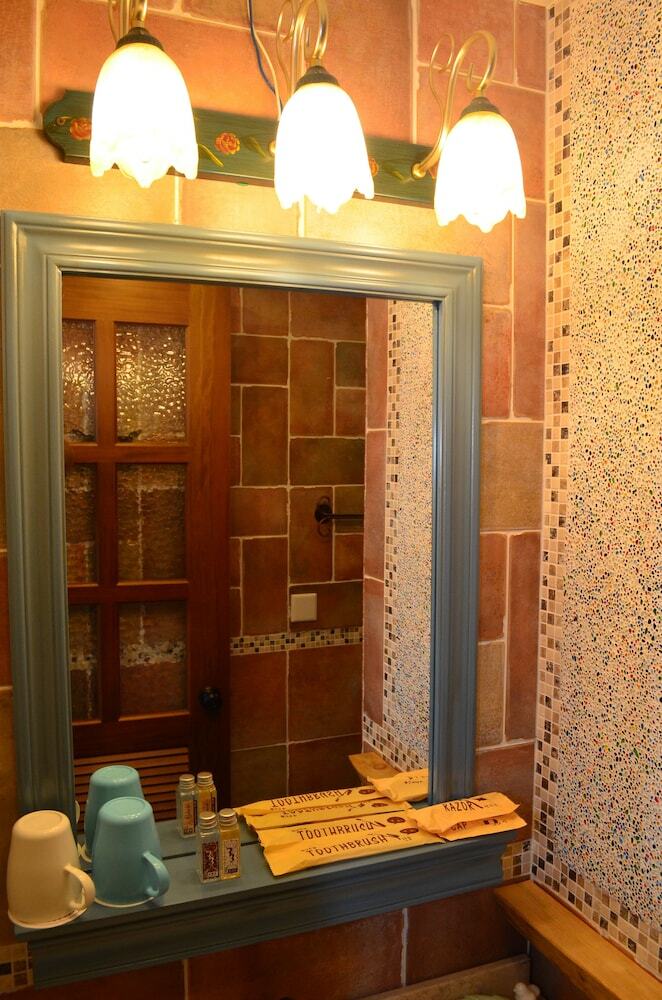 Hotel Amando Inn