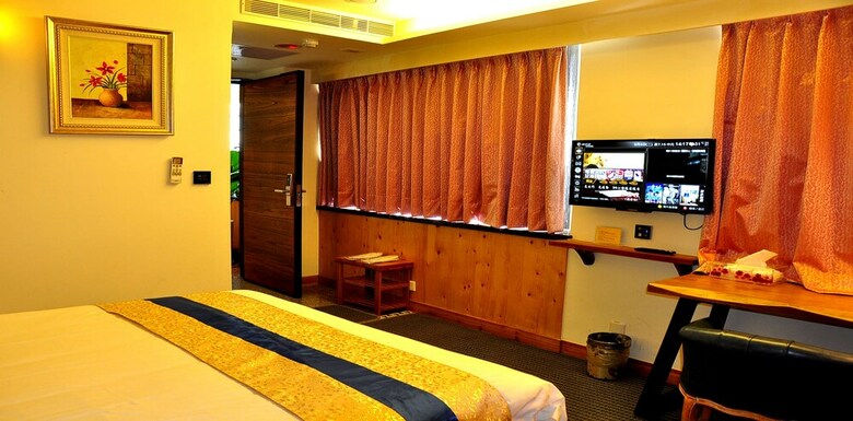 Hotel Amando Inn