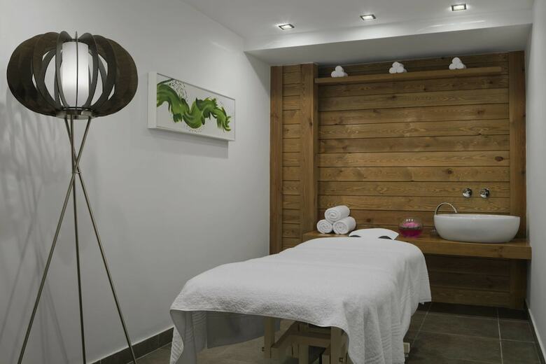 Hotel Four Points By Sheraton Kolasin