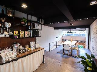 Hostal The Bloom Hostel