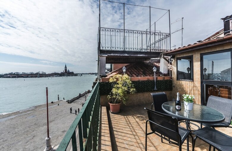 Apartamento Ca' Delfina Holiday Home
