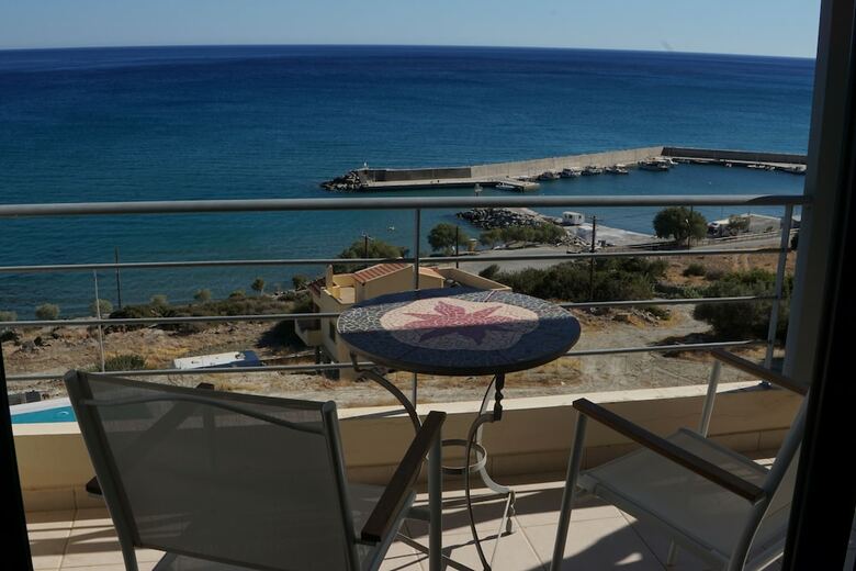Portela Apartments Kastri