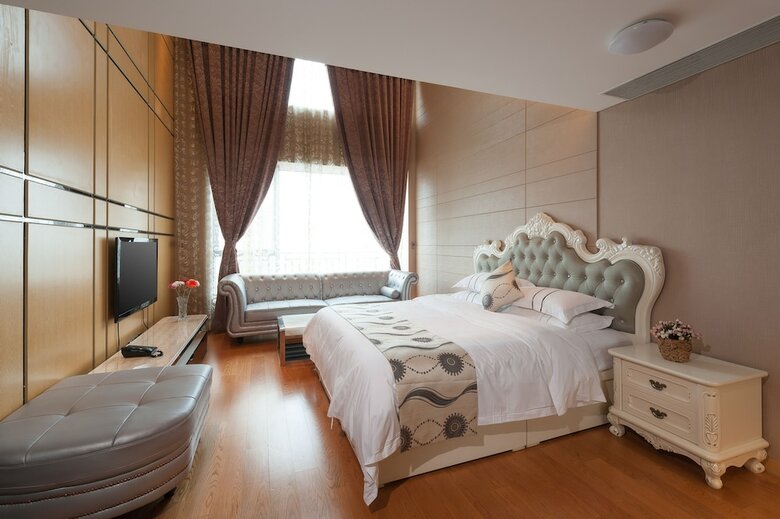 Yicheng Apartment Central Plaza