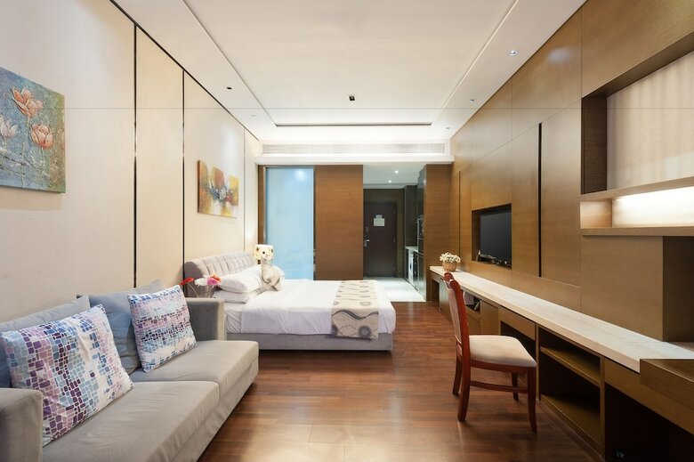 Yicheng Apartment Central Plaza