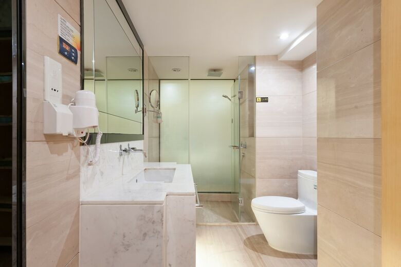 Yicheng Apartment Central Plaza