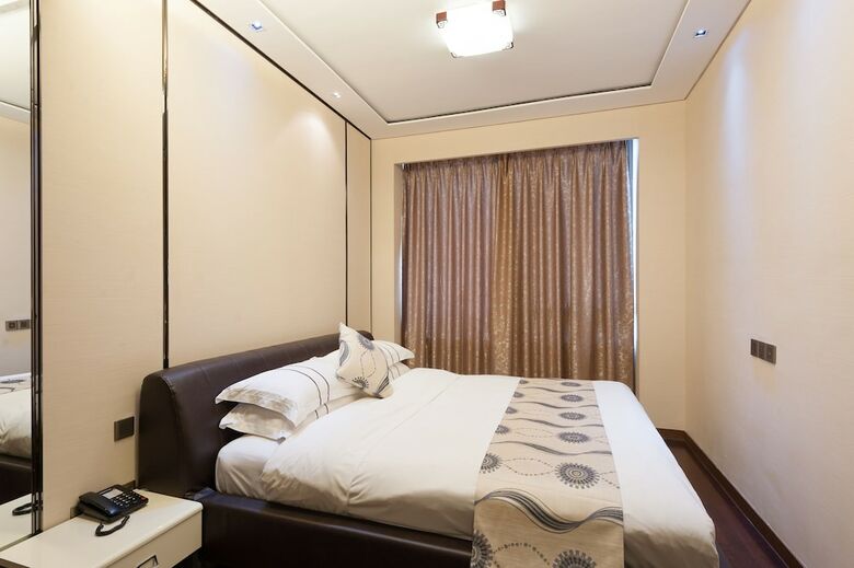 Yicheng Apartment Central Plaza