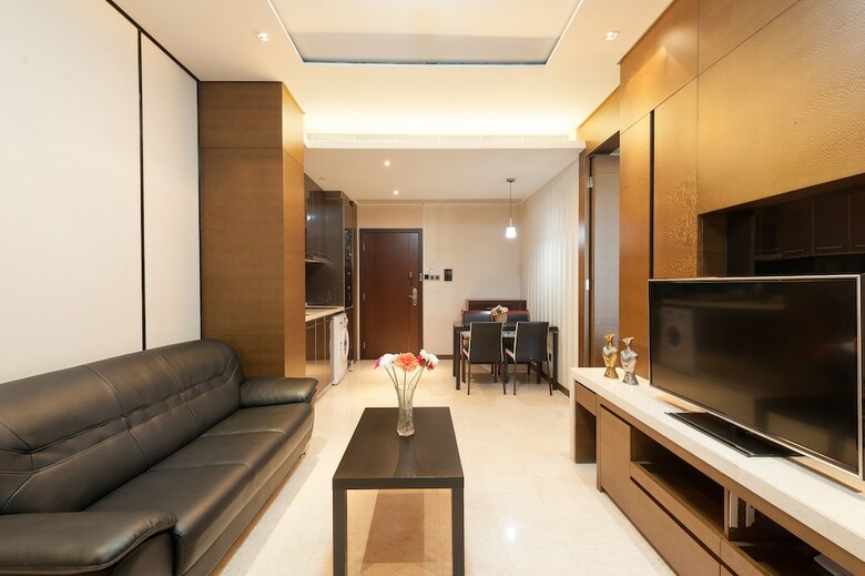 Yicheng Apartment Central Plaza