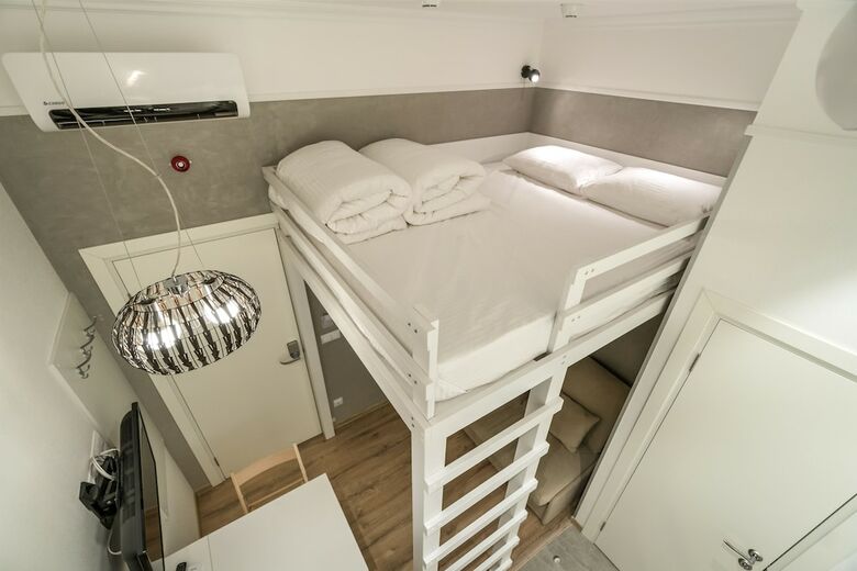 Kamara Apartments