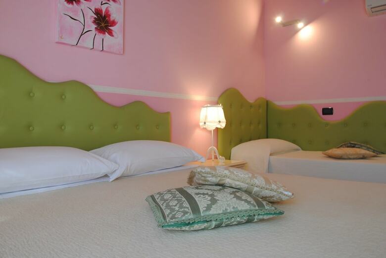 Hotel Flower Inn B&B