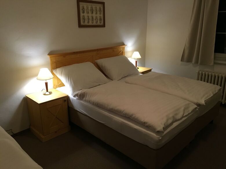 Hotel T?i R??e