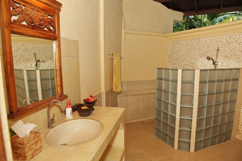 Hotel Felicianas Resort