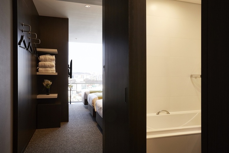 Nine Tree Premier Hotel Myeongdong 2
