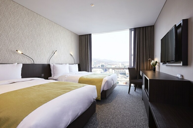 Nine Tree Premier Hotel Myeongdong 2