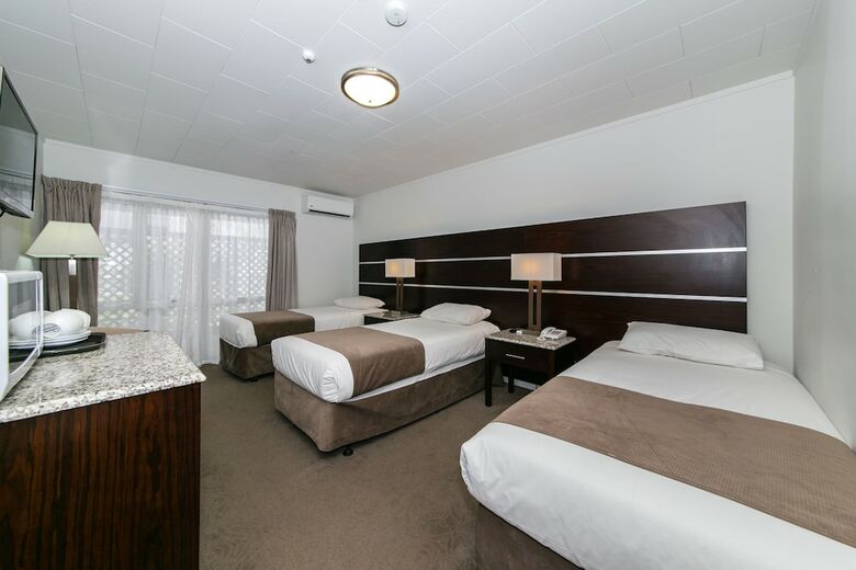 Airport Gateway Hotel