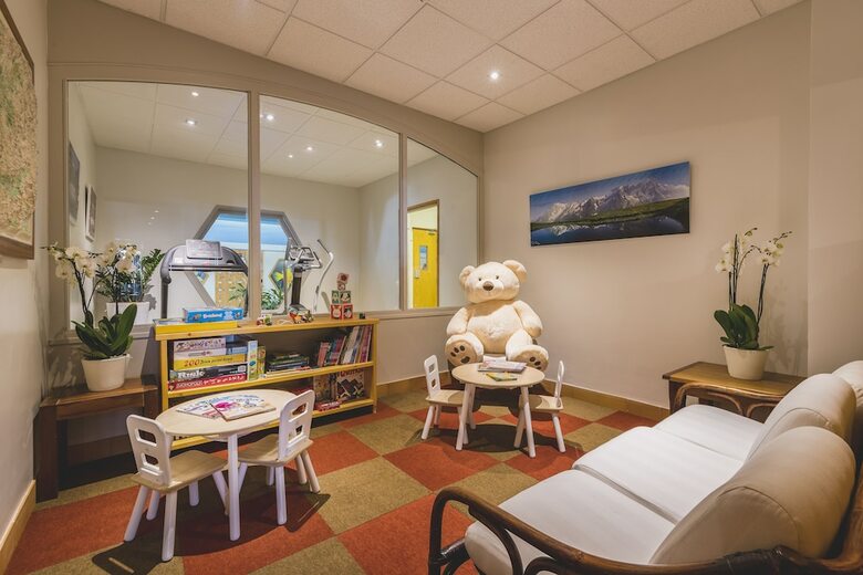 Hotel H�tel Les Arolles