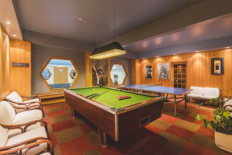 Hotel H�tel Les Arolles