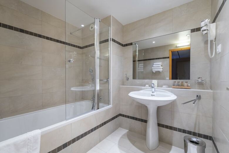 Hotel H�tel Les Arolles