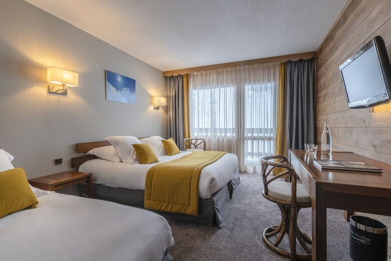 Hotel H�tel Les Arolles