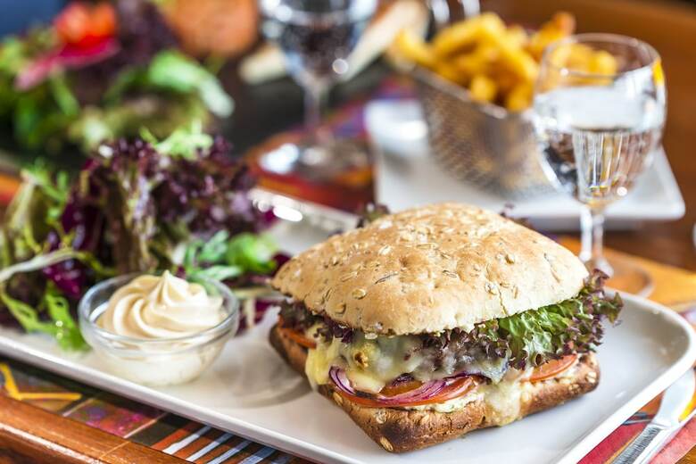 Hotel H�tel Les Arolles