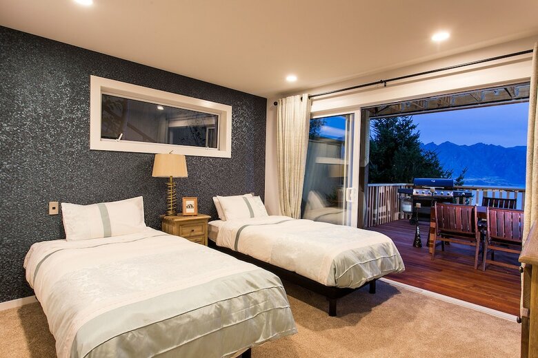 Sagittarius Dh Lake View Villa