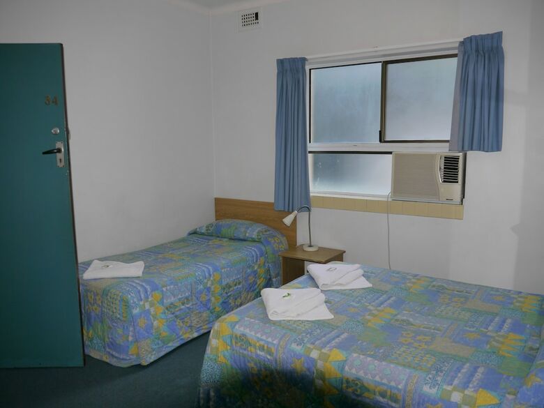 Hotel Acacia Inner City Inn