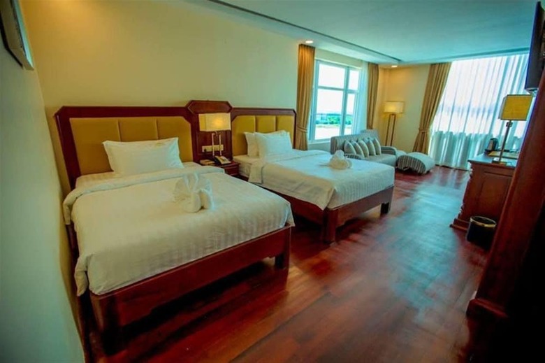 Lbn Asian Hotel
