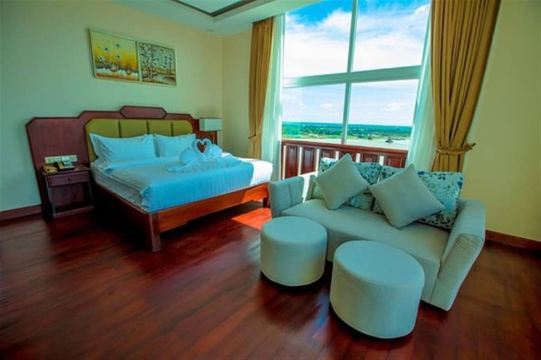 Lbn Asian Hotel