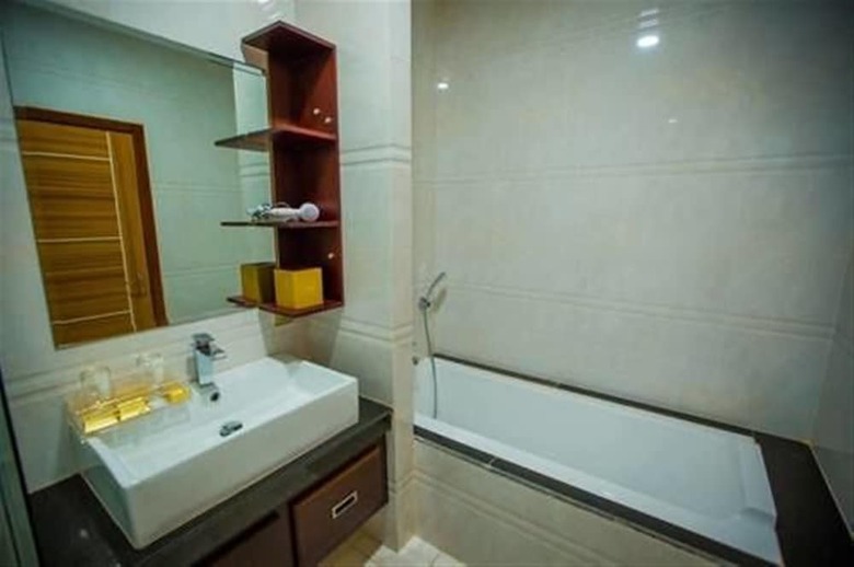 Lbn Asian Hotel