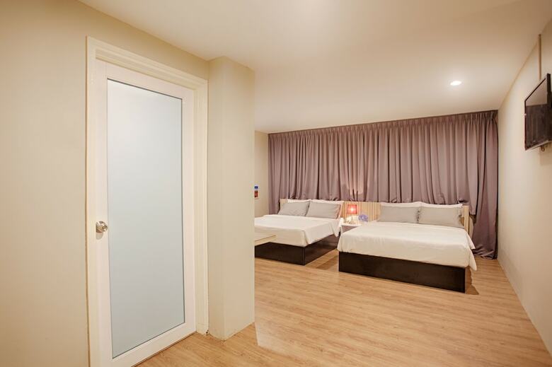 New Boutique Hotel