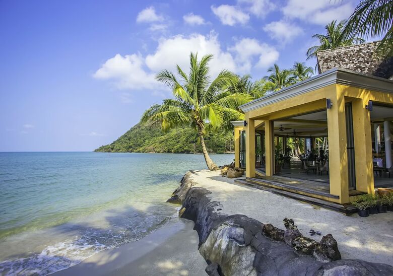 Hotel Peninsula Beach Resort