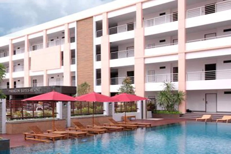Hotel Paragon Suites Resort
