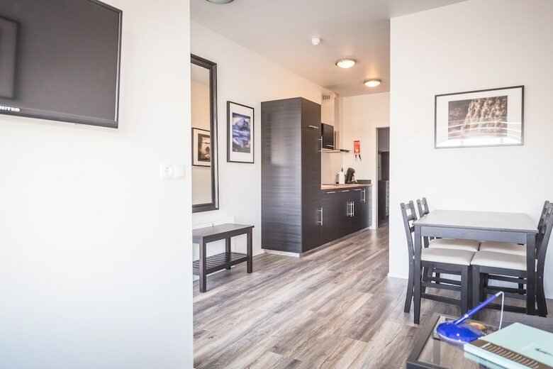 Bakki Hostel And Apartments