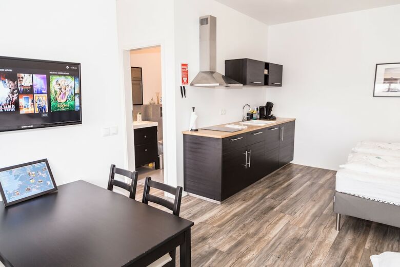 Bakki Hostel And Apartments
