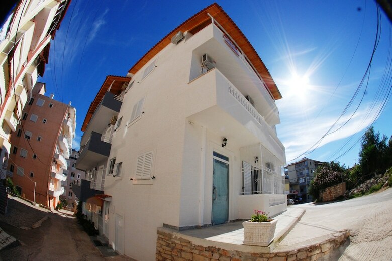 Apartamentos Vila Alvin