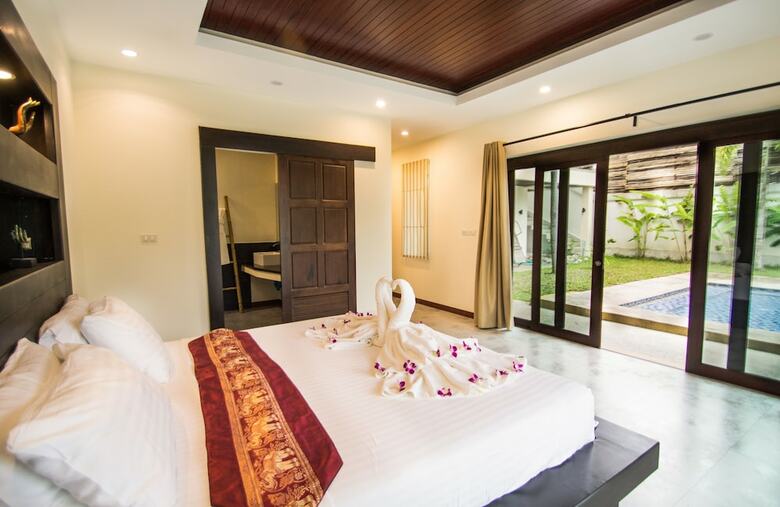 Infinity Pool Villa