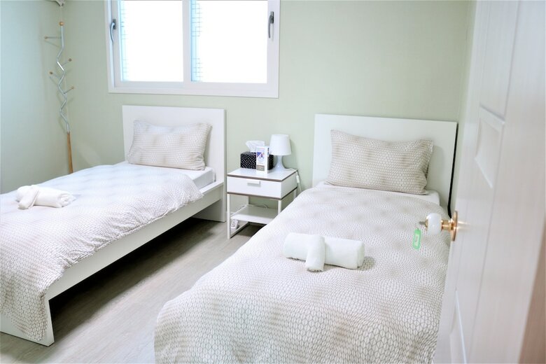 Hostal Korus Guesthouse - Hostel