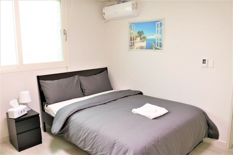 Hostal Korus Guesthouse - Hostel