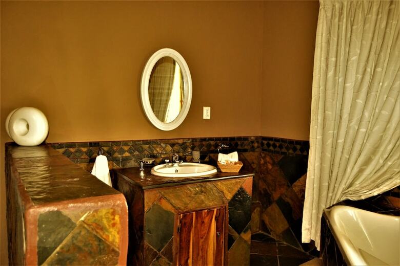 Posada Amaka Private Game Reserve And Safaris