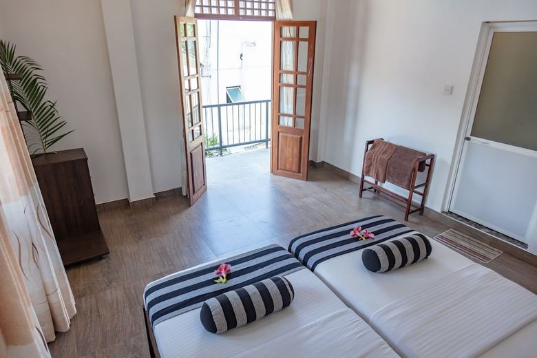 Hotel Shadow Inn Guest House Ella