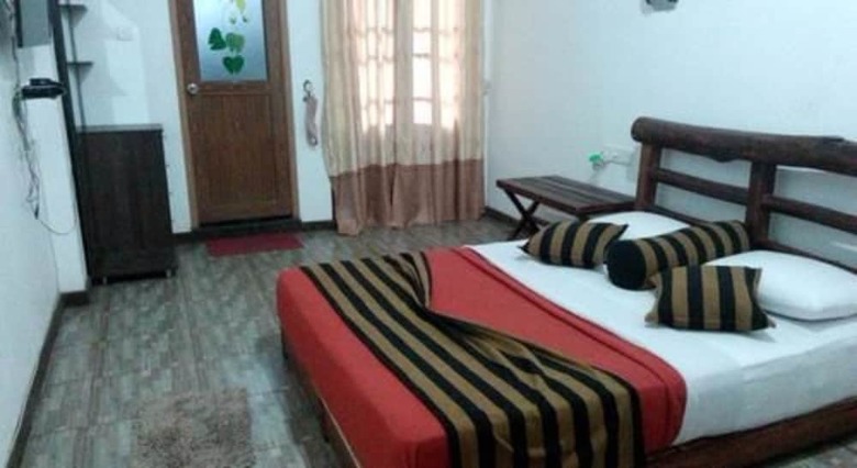 Hotel Shadow Inn Guest House Ella