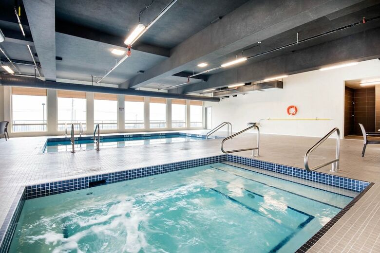 Hotel Comfort Inn & Suites