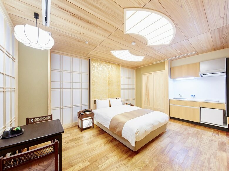 Hotel Sunrise Suites