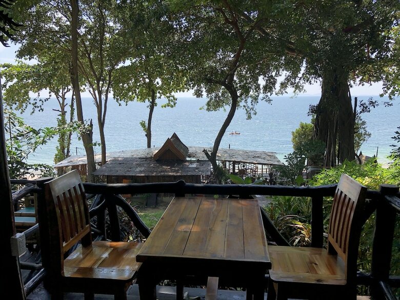 Hotel Koh Jum Ocean Beach Resort